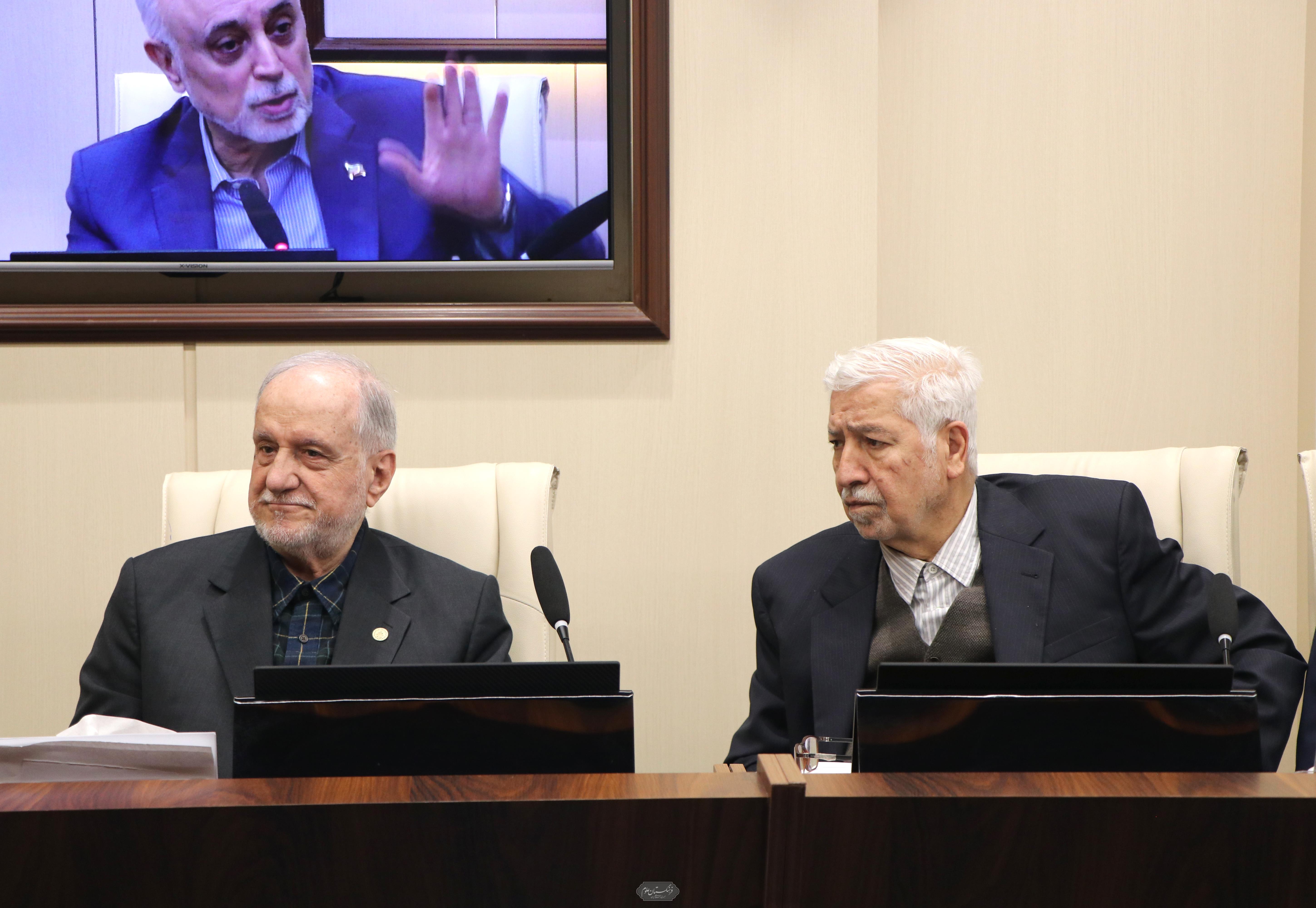 شورای علمی 18